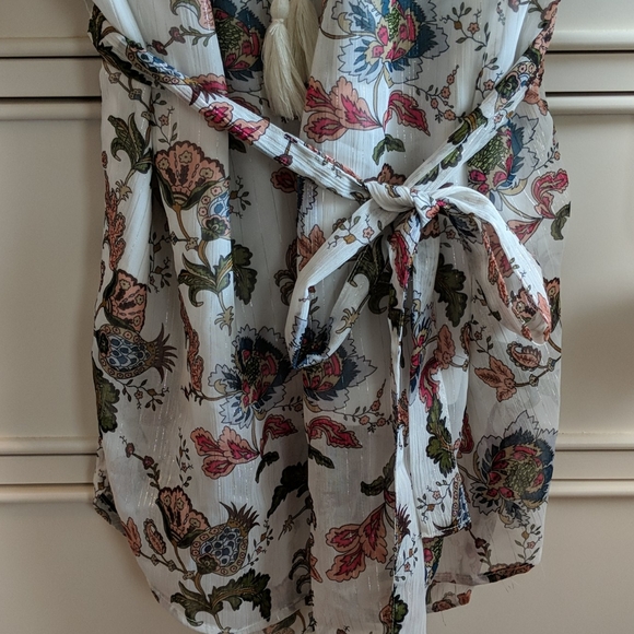 MADISON LILLY sheer top - Picture 3 of 6